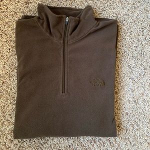 The North Face 1/4 zip fleece- Men